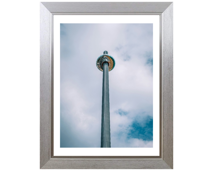 i360 ride on Brighton seafront Photo Print - Canvas - Framed Photo Print - Hampshire Prints