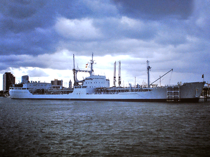 RFA Pearleaf A77 Royal Fleet Auxiliary Leaf class support tanker Photo Print or Framed Print - Hampshire Prints