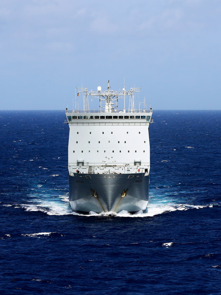 RFA Mounts Bay L3008 Royal Fleet Auxiliary Bay class auxiliary dock landing ship Photo Print or Framed Print - Hampshire Prints