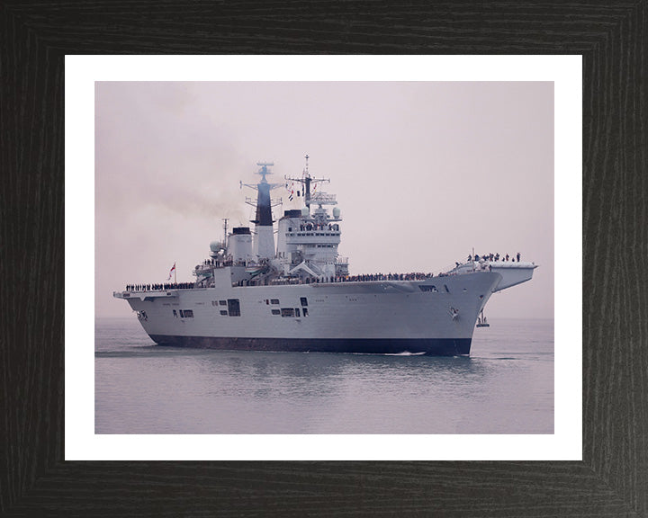 HMS Invincible R05 Royal Navy Invincible Class aircraft carrier Photo Print or Framed Print - Hampshire Prints