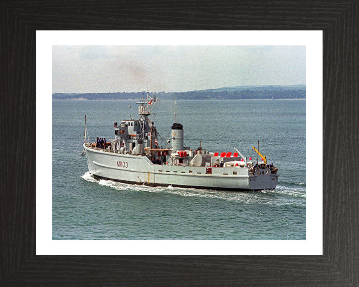 HMS Alfriston M1103 | Photo Print | Framed Print | Ton Class | Minesweeper | Royal Navy