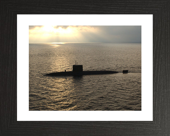 HMS Splendid S106 Royal Navy Swiftsure class Submarine Photo Print or Framed Print - Hampshire Prints