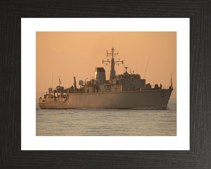 HMS Quorn M41 Royal Navy Hunt class mine countermeasures vessel Photo Print or Framed Print - Hampshire Prints