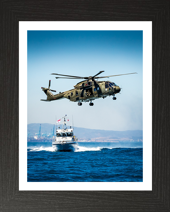 HMS Scimitar P284 | Photo Print | Framed Print | Scimitar Class | Fast Patrol Vessel | Royal Navy