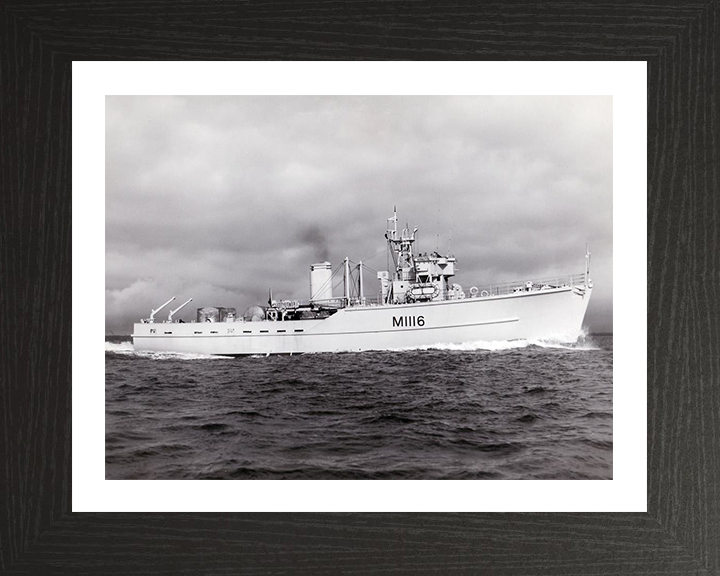 HMS Burnaston M1116 | Photo Print | Framed Print | Ton Class | Minesweeper | Royal Navy