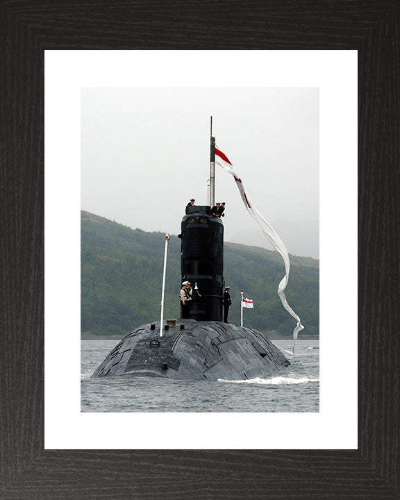 HMS Splendid S106 Royal Navy Swiftsure class Submarine Photo Print or Framed Print - Hampshire Prints