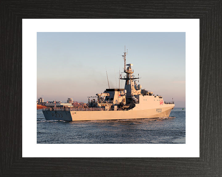 HMS Trent P224 Royal Navy River class offshore patrol vessel Photo Print or Framed Print - Hampshire Prints