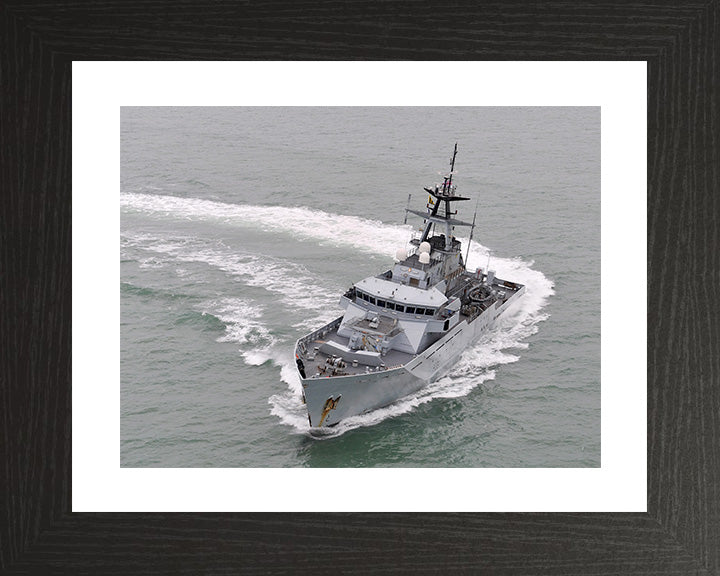 HMS Tyne P281 Royal Navy River class offshore patrol vessel Photo Print or Framed Print - Hampshire Prints