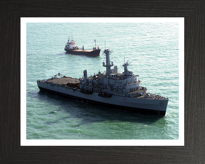 HMS Fearless L10 Royal Navy Fearless class amphibious ship Photo Print or Framed Print - Hampshire Prints