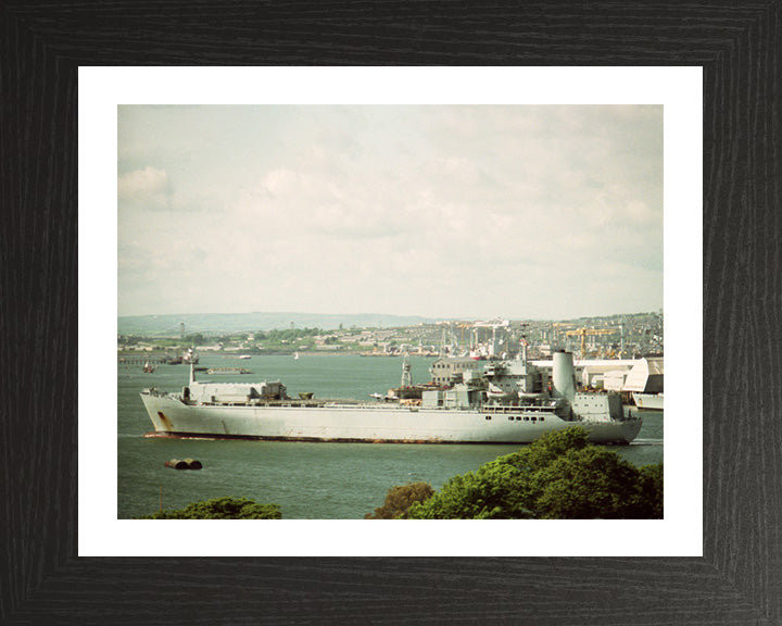 RFA Reliant A131 Royal Fleet Auxiliary helicopter support ship Photo Print or Framed Print - Hampshire Prints