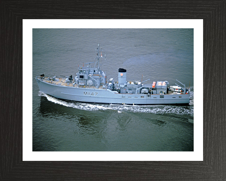 HMS Hubberston M1147 | Photo Print | Framed Print | Ton Class | Minesweeper | Royal Navy