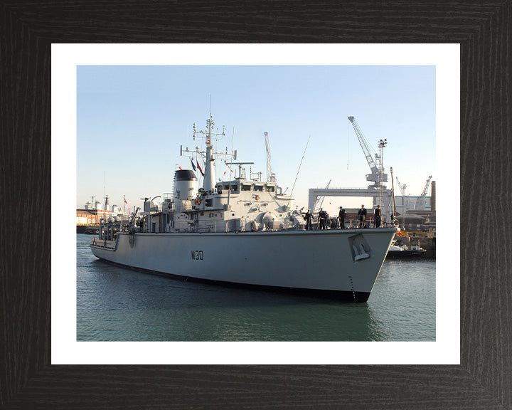 HMS Ledbury M30 Royal Navy Hunt class minehunter Photo Print or Framed Print - Hampshire Prints