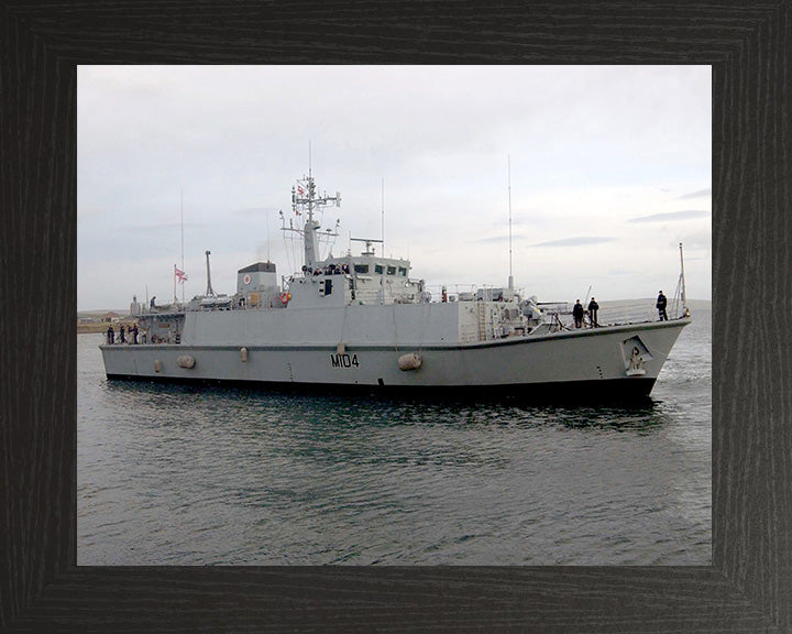 HMS Walney M104 Royal Navy Sandown class minehunter Photo Print or Framed Print - Hampshire Prints