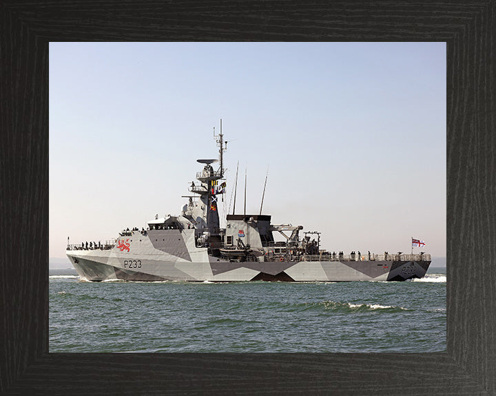 HMS Tamar P233 Royal Navy River class offshore patrol vessel Photo Print or Framed Print - Hampshire Prints