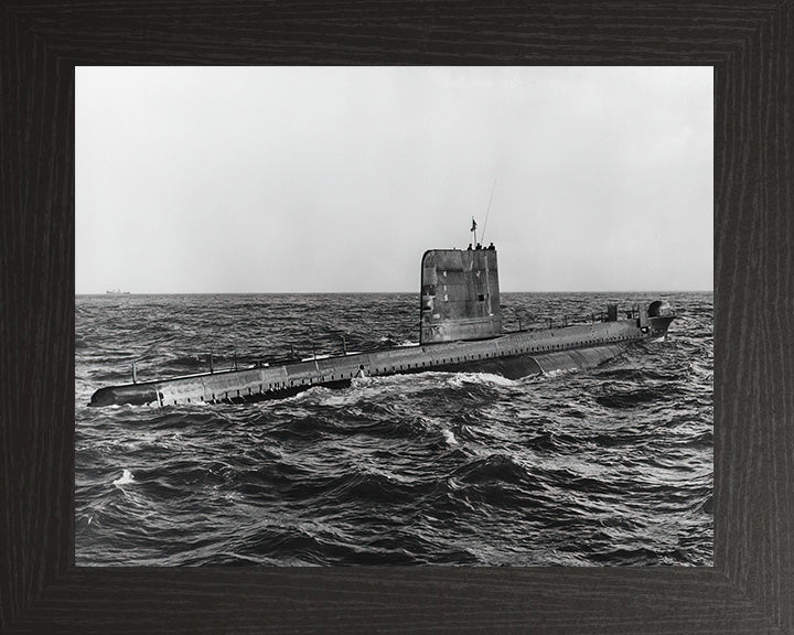 HMS Oracle S16 Royal Navy Oberon class Submarine Photo Print or Framed Print - Hampshire Prints