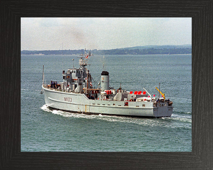 HMS Alfriston M1103 | Photo Print | Framed Print | Ton Class | Minesweeper | Royal Navy