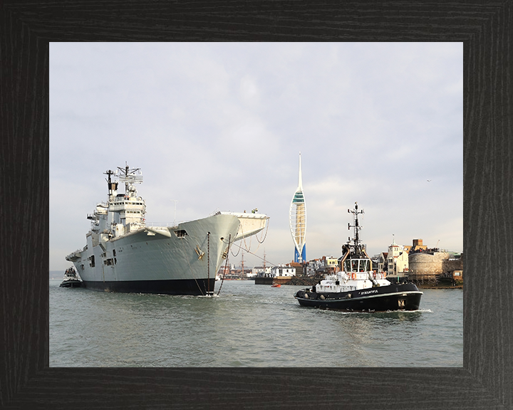 HMS Illustrious R06 | Photo Print | Framed Print | Invincible Class | Aircraft Carrier | Royal Navy - Hampshire Prints