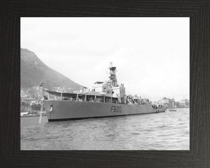 HMS St Brides Bay K600 Royal Navy Bay Class Frigate Photo Print or Framed Print - Hampshire Prints