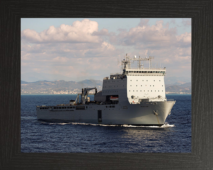 RFA Mounts Bay L3008 Royal Fleet Auxiliary Bay class auxiliary dock landing ship Photo Print or Framed Print - Hampshire Prints