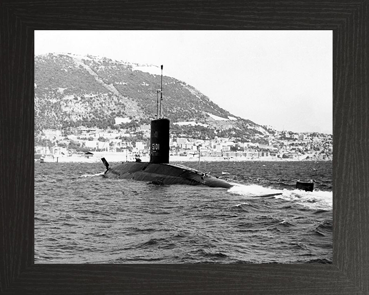 HMS Dreadnought S101 Royal Navy Valiant class Submarine Photo Print or Framed Print - Hampshire Prints