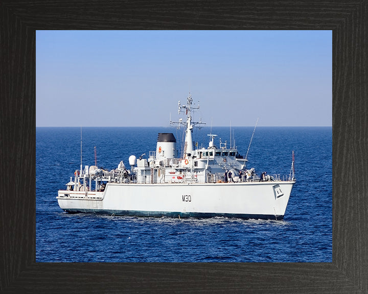 HMS Ledbury M30 | Photo Print | Framed Print | Hunt Class | Minesweeper | Royal Navy - Hampshire Prints