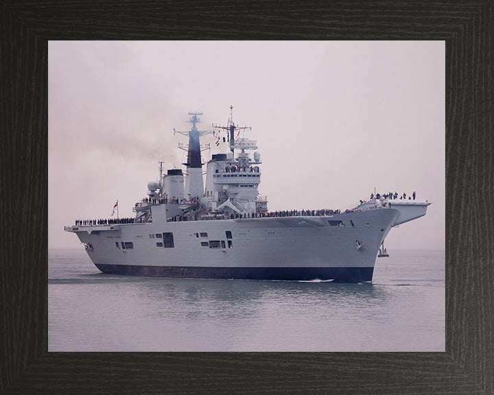 HMS Invincible R05 Royal Navy Invincible Class aircraft carrier Photo Print or Framed Print - Hampshire Prints