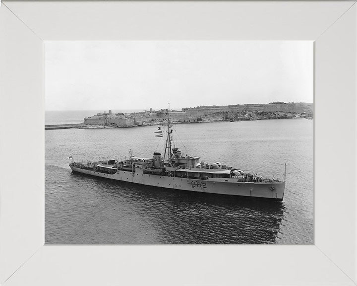 HMS Magpie U82 Royal Navy Modified Black Swan Class sloop Photo Print or Framed Print - Hampshire Prints