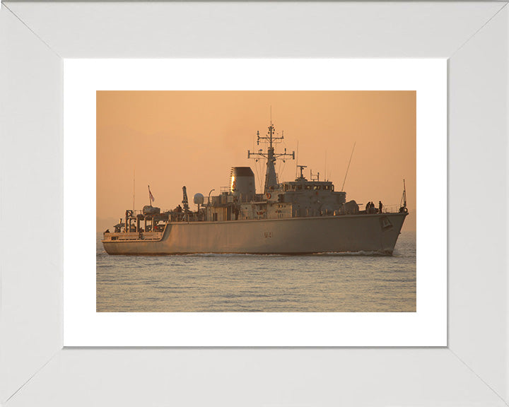 HMS Quorn M41 Royal Navy Hunt class mine countermeasures vessel Photo Print or Framed Print - Hampshire Prints