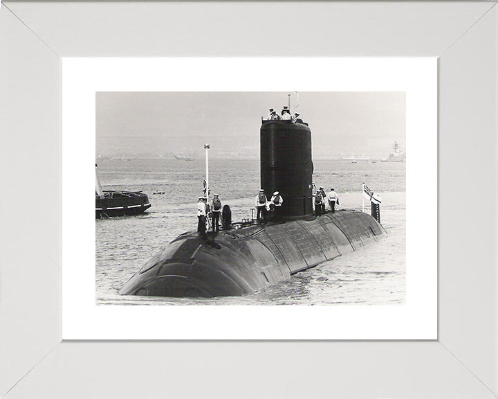 HMS Upholder P37 Royal Navy U class Submarine Photo Print or Framed Print - Hampshire Prints