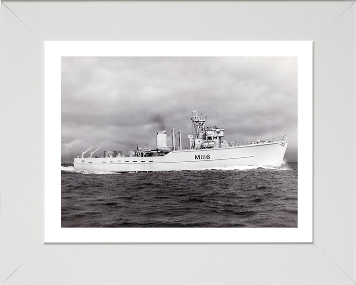 HMS Burnaston M1116 | Photo Print | Framed Print | Ton Class | Minesweeper | Royal Navy