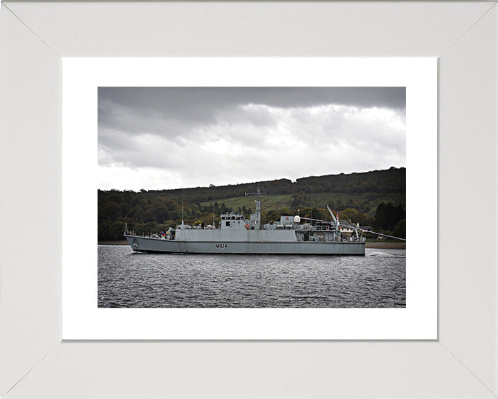 HMS Walney M104 Royal Navy Sandown class minehunter Photo Print or Framed Print - Hampshire Prints