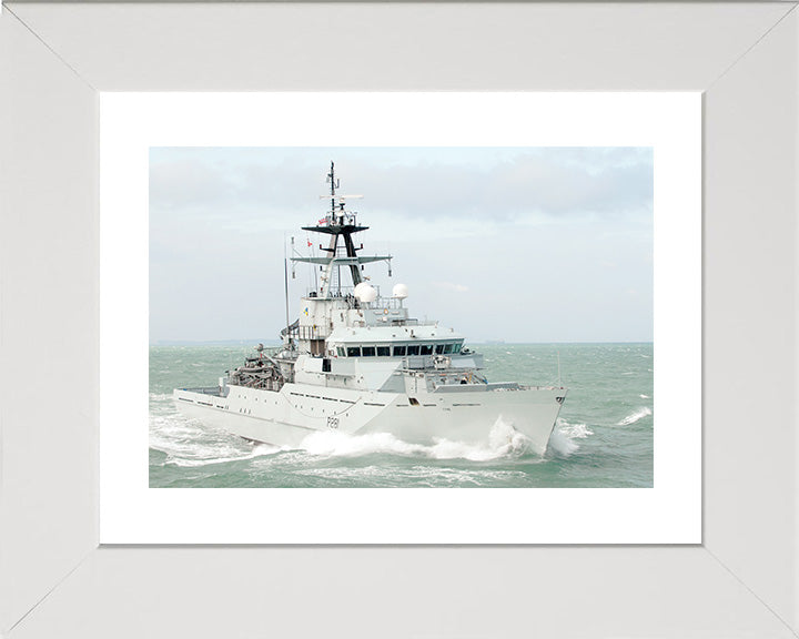 HMS Tyne P281 Royal Navy River class offshore patrol vessel Photo Print or Framed Print - Hampshire Prints