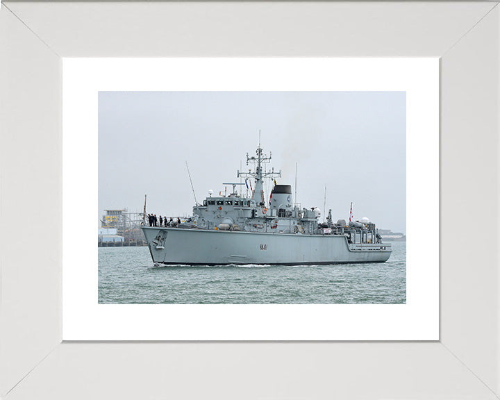 HMS Quorn M41 Royal Navy Hunt class mine countermeasures vessel Photo Print or Framed Print - Hampshire Prints