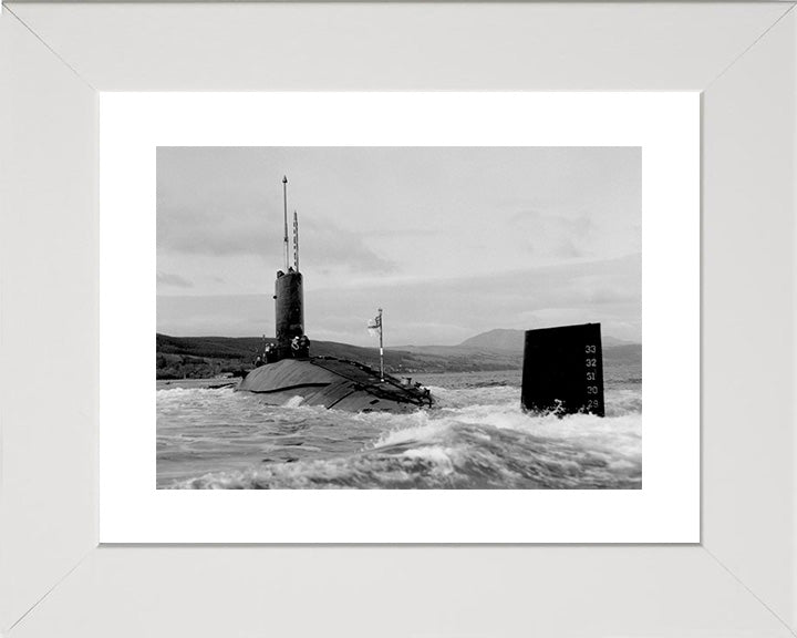 HMS Courageous S50 Royal Navy Valiant class Submarine Photo Print or Framed Print - Hampshire Prints