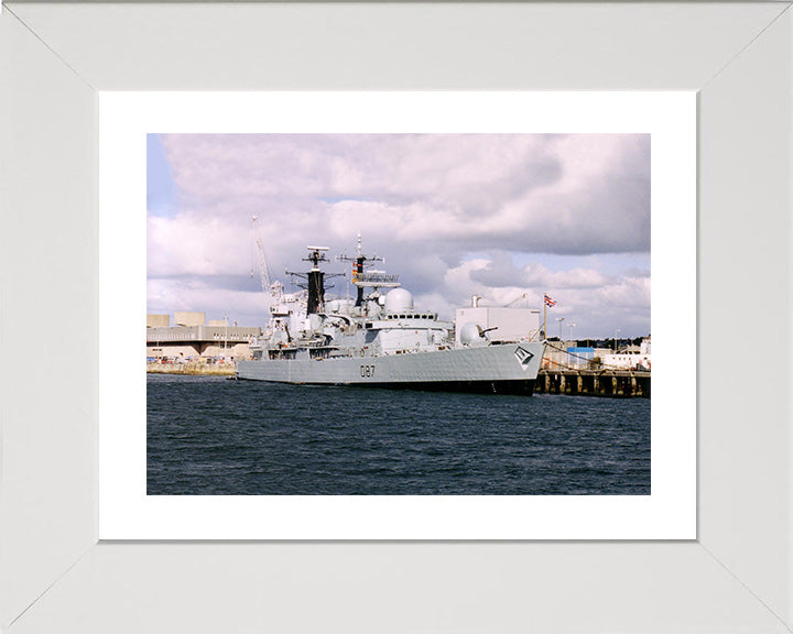 HMS Newcastle D87 Royal Navy Type 42 destroyer Photo Print or Framed Photo Print - Hampshire Prints