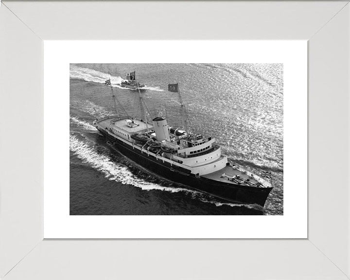 HMY Britannia Royal Yacht Photo Print or Framed Print - Hampshire Prints