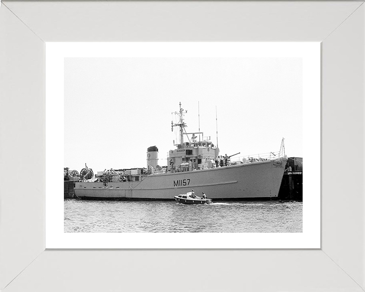 HMS Kirkliston M1157 | Photo Print | Framed Print | Ton Class | Minesweeper | Royal Navy