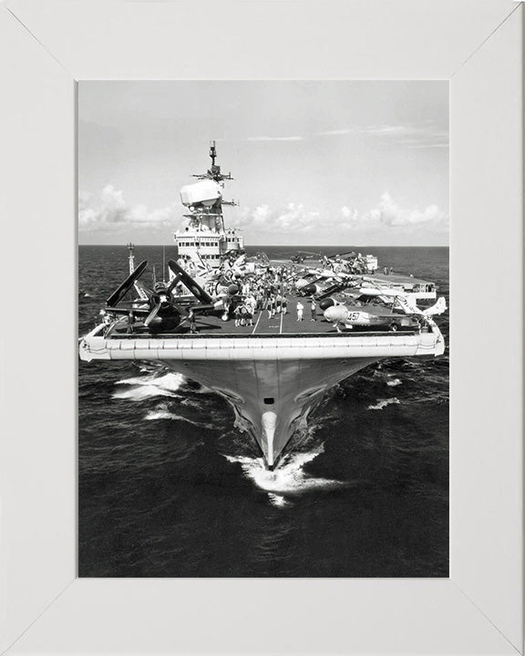 HMS Victorious R38 | Photo Print | Framed Print | Illustrious Class | Aircraft carrier | Royal Navy - Hampshire Prints