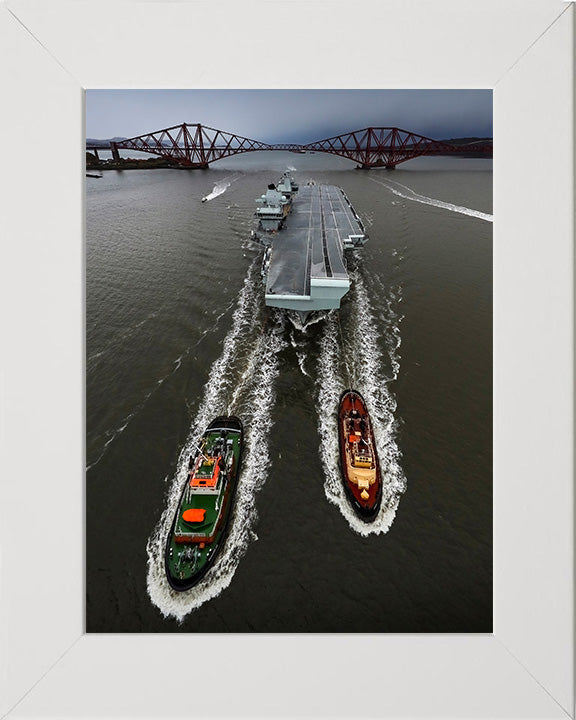 HMS Queen Elizabeth R08 | Photo Print | Framed Print | Queen Elizabeth Class | Aircraft Carrier | Royal Navy - Hampshire Prints