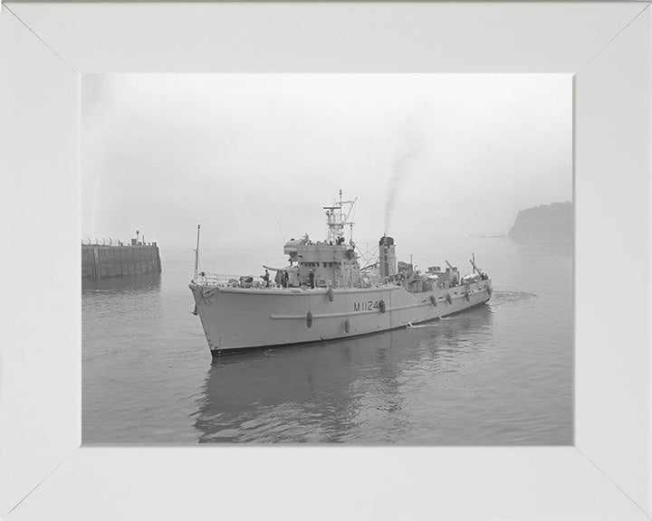 HMS St David M1124 Royal Navy minesweeper Photo Print or Framed Print - Hampshire Prints