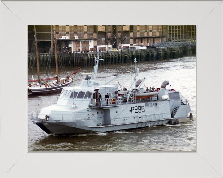 HMS Speedy P296 Royal Navy Jetfoil mine countermeasures vessel Photo Print or Framed Print - Hampshire Prints