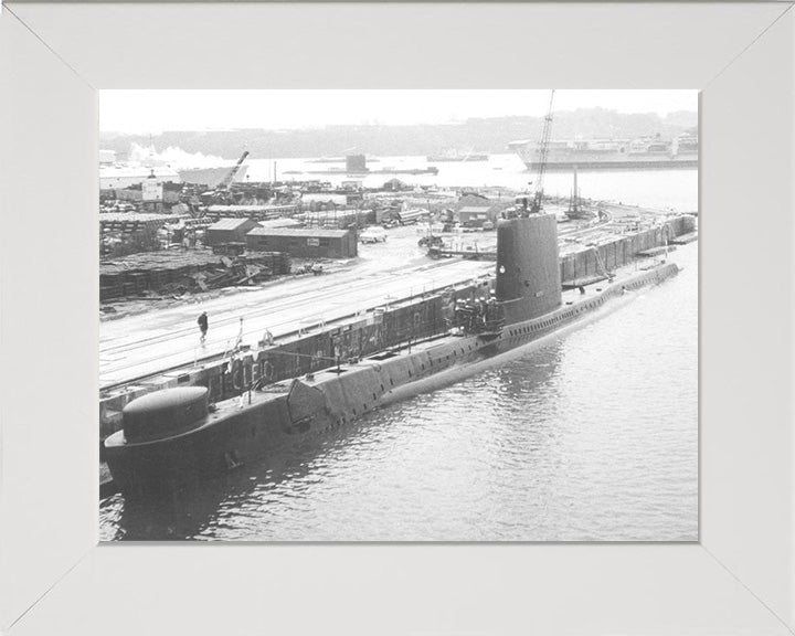 HMS Andrew P423 Royal Navy Amphion class Submarine Photo Print or Framed Print - Hampshire Prints