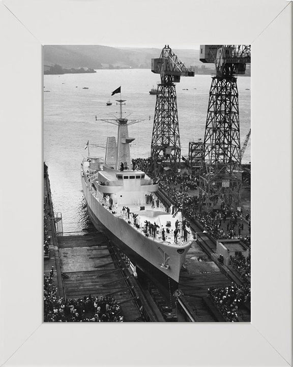 HMS Scylla F71 Royal Navy Leander class frigate Photo Print or Framed Print - Hampshire Prints