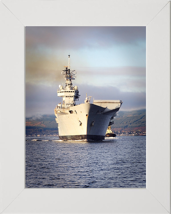 HMS Illustrious R06 | Photo Print | Framed Print | Invincible Class | Aircraft Carrier | Royal Navy - Hampshire Prints