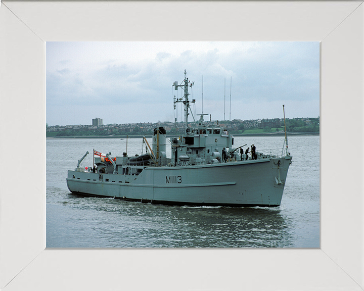 HMS Brereton M1113 | Photo Print | Framed Print | Ton Class | Minesweeper | Royal Navy