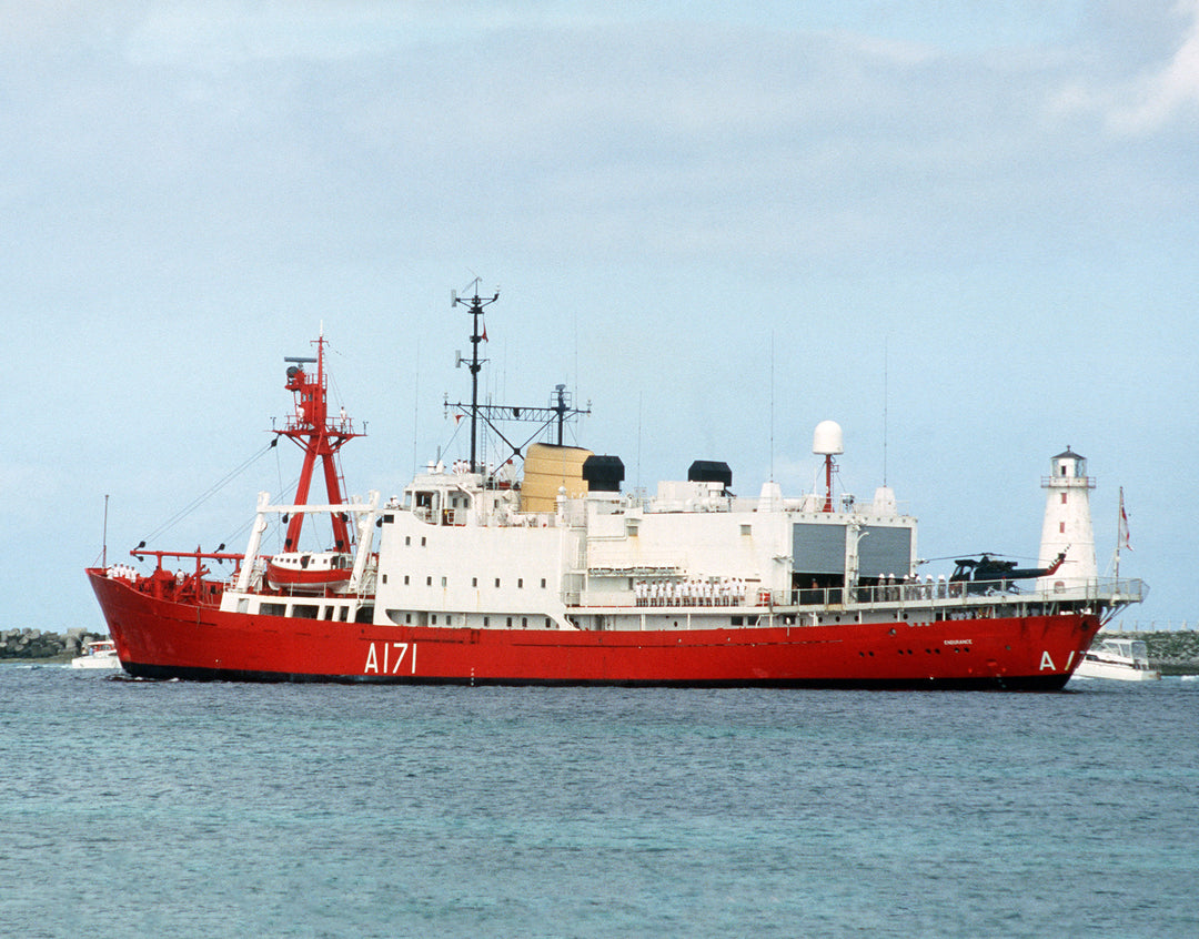 HMS Endurance A171 Royal Navy Ice Breaker Photo Print or Framed Print - Hampshire Prints