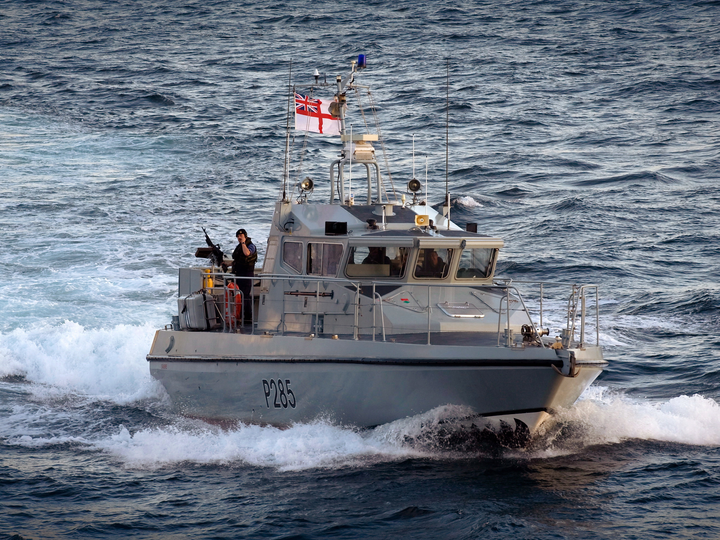 HMS Sabre P285 | Photo Print | Framed Print | Scimitar Class | Fast Patrol Vessel | Royal Navy