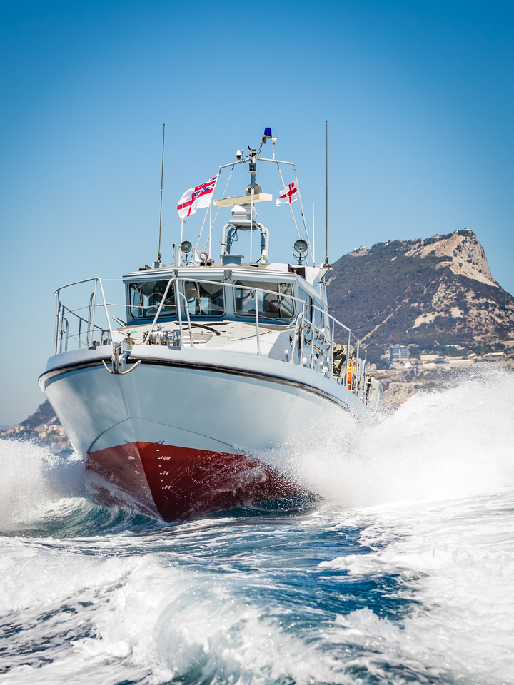 HMS Scimitar P284 | Photo Print | Framed Print | Scimitar Class | Fast Patrol Vessel | Royal Navy