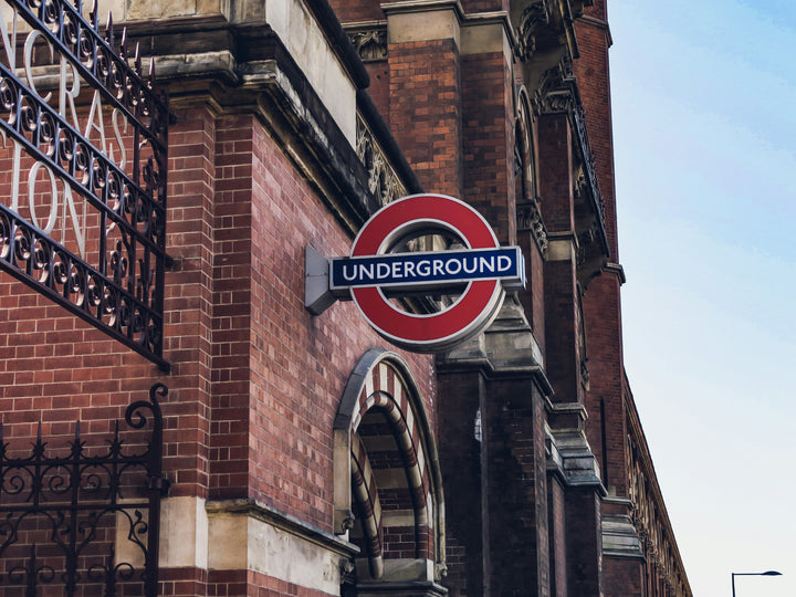 London underground sign Photo Print - Canvas - Framed Photo Print - Hampshire Prints