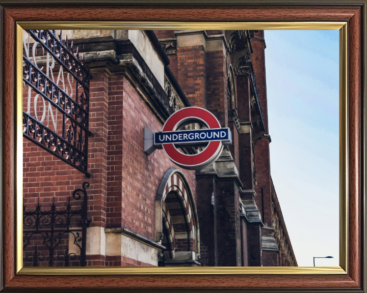 London underground sign Photo Print - Canvas - Framed Photo Print - Hampshire Prints